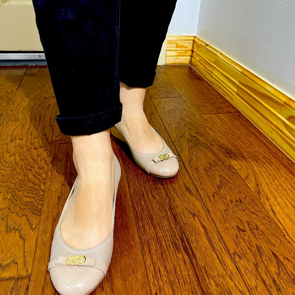 Cole Han Size 7 Women Nude Wedge Flats